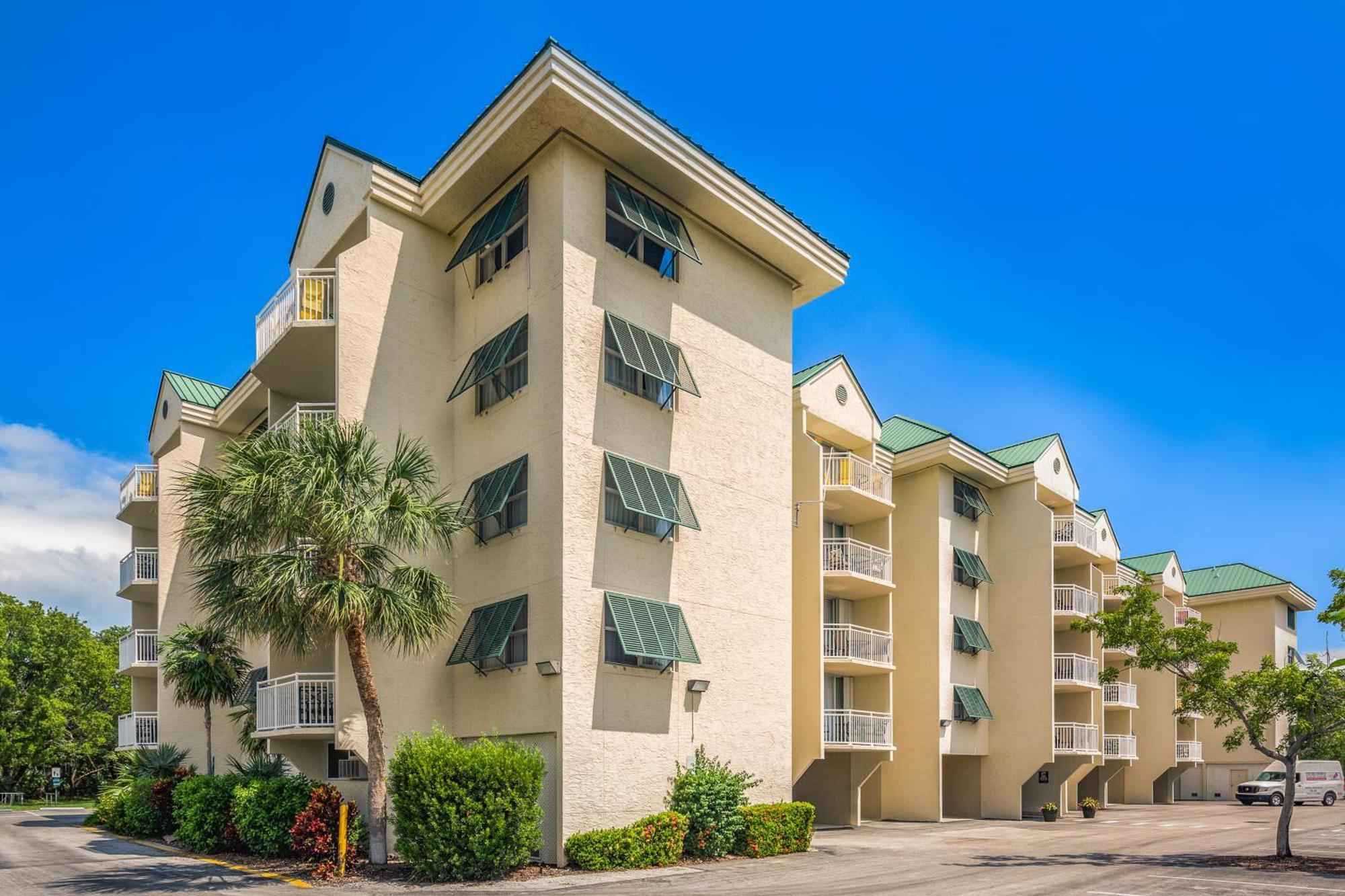 Sunrise Suites Big Kahuna Suite #202 키웨스트 객실 사진