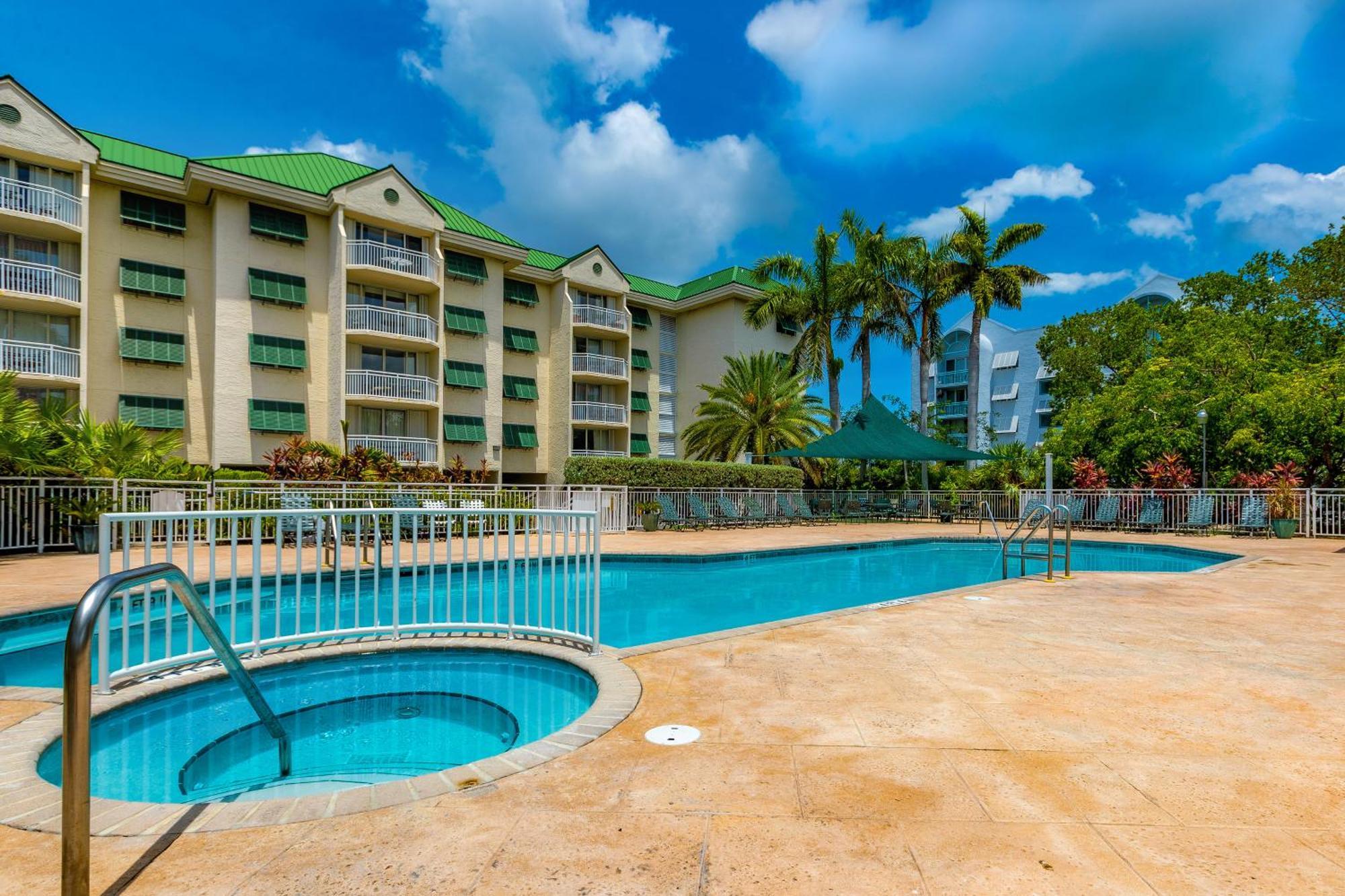 Sunrise Suites Big Kahuna Suite #202 키웨스트 객실 사진